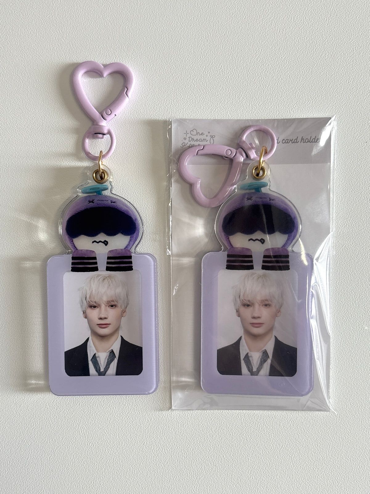Mini ID photo holder keyring